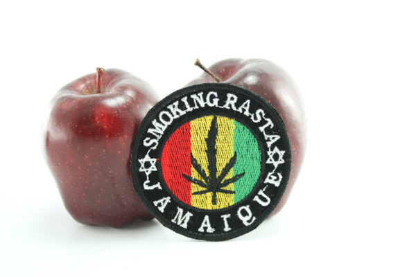 Ecusson Rasta Jamaïque Feuille Marijuana